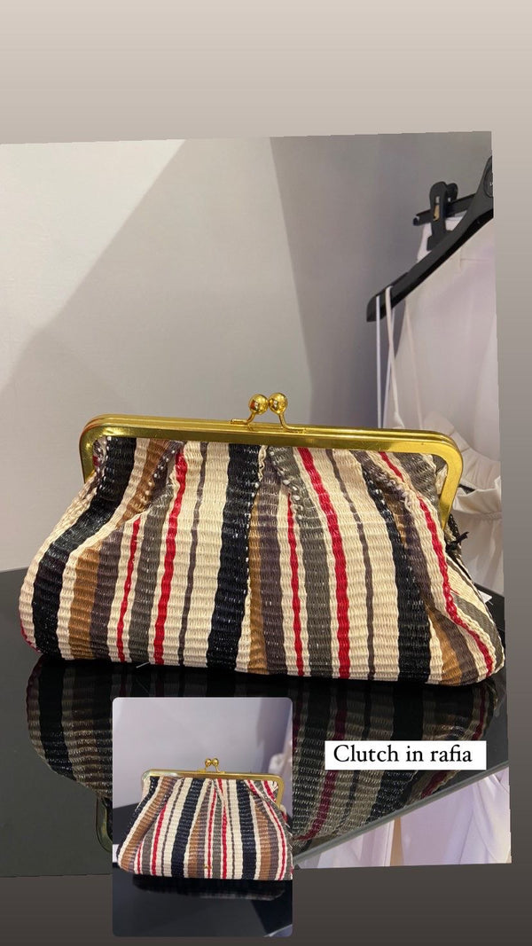CLUTCH IN RAFIA